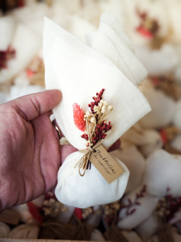 Μπομπονιέρα Με Λινό Ύφασμα