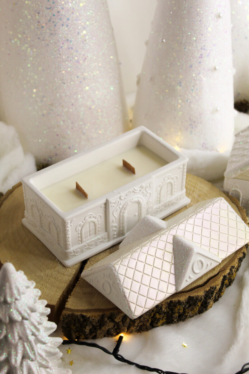 Λευκά Gingerbread Αρωματικά Κεριά – Σε 3 Μεγέθη