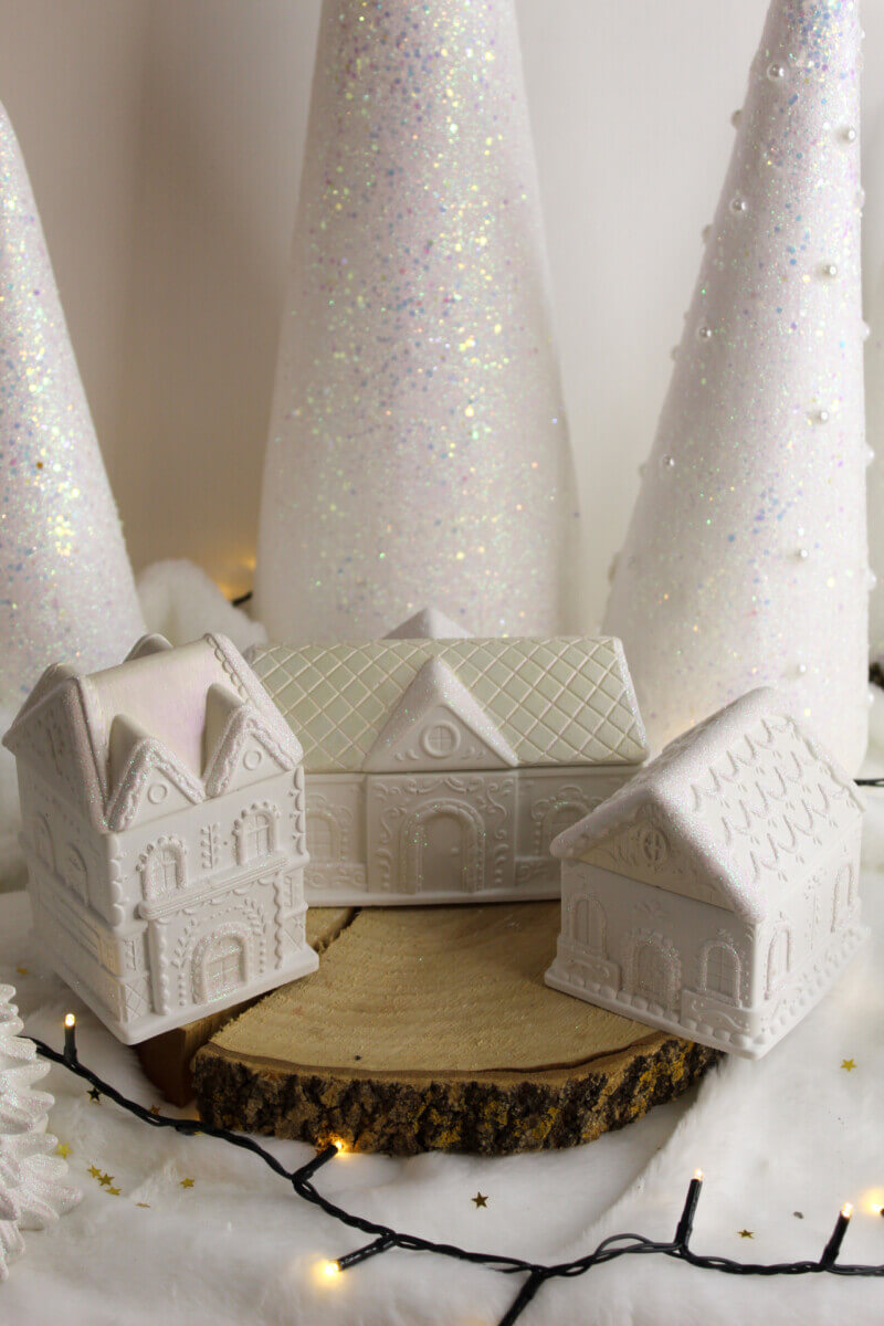 Λευκά Gingerbread Αρωματικά Κεριά – Σε 3 Μεγέθη