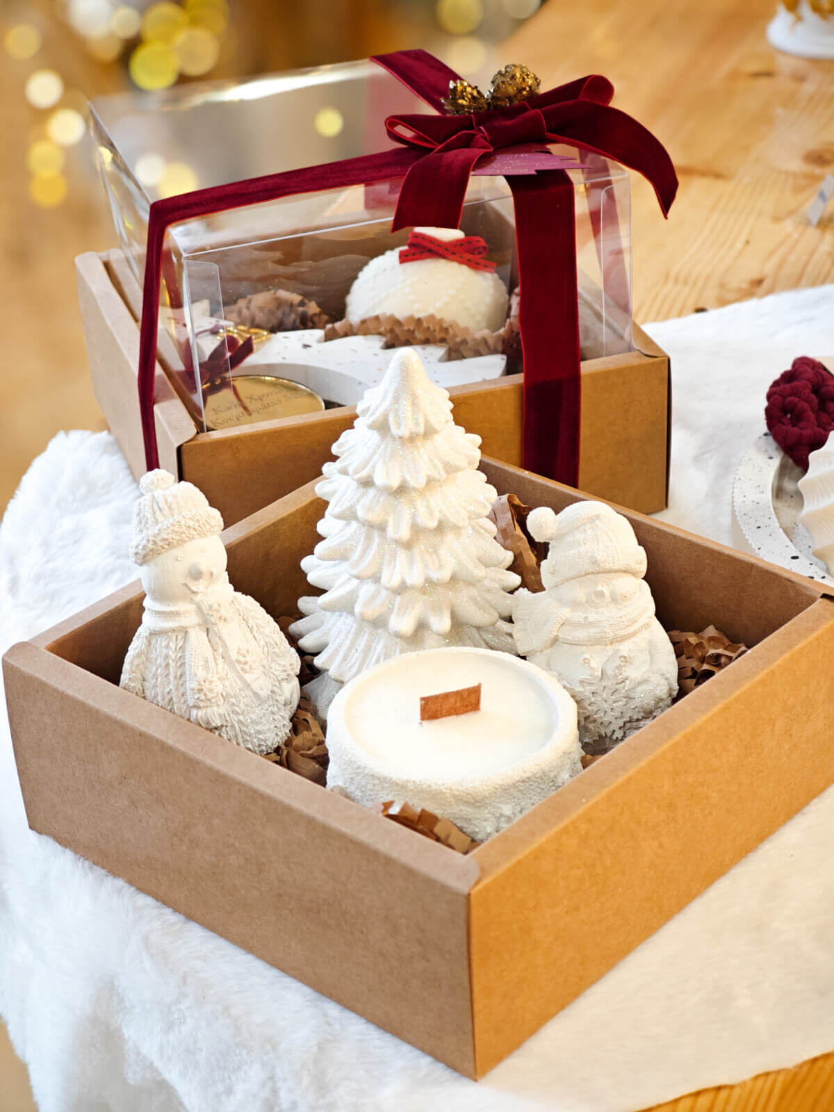 Gift Box Snowy Village